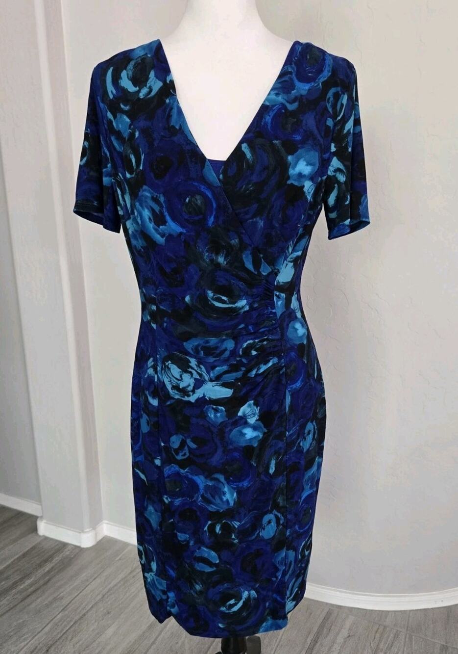 Evan Picone Faux Wrap Rouched Blue Floral Sheath Dress V-neck Sz 10